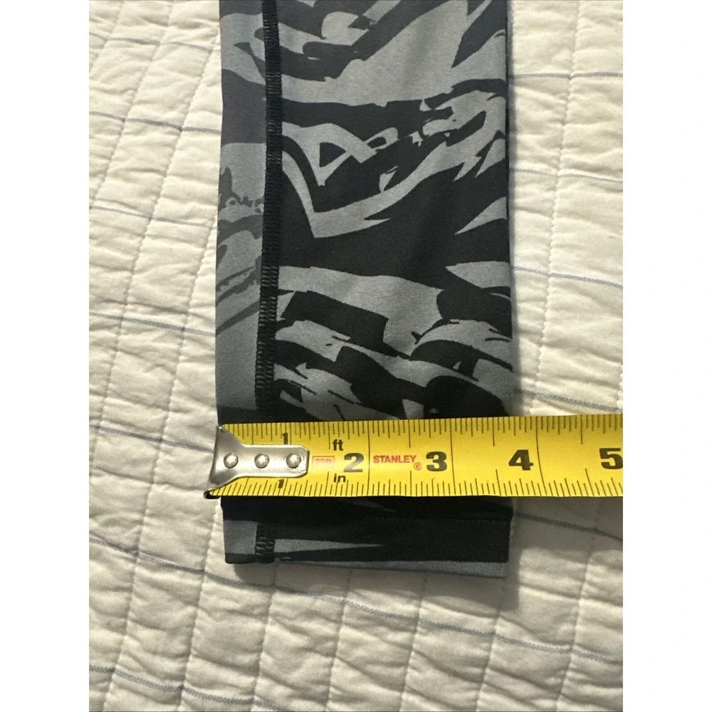 Nike‎ Dri-FIT Womens XS Grey Black Abstract Camo Striped Leggings 872812-065